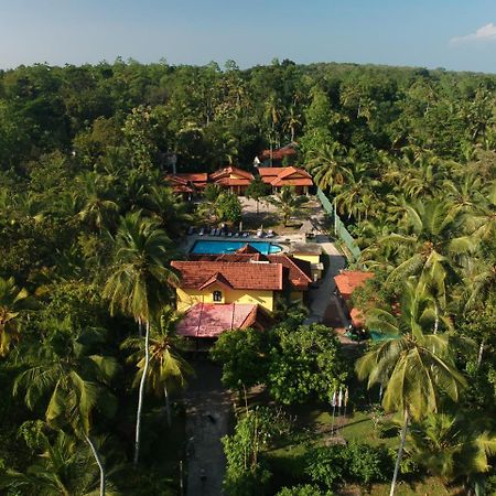 Resort Like No Other Uggalboda 外观 照片