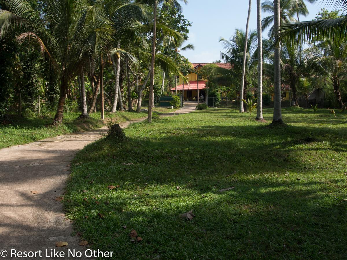Resort Like No Other Uggalboda 外观 照片