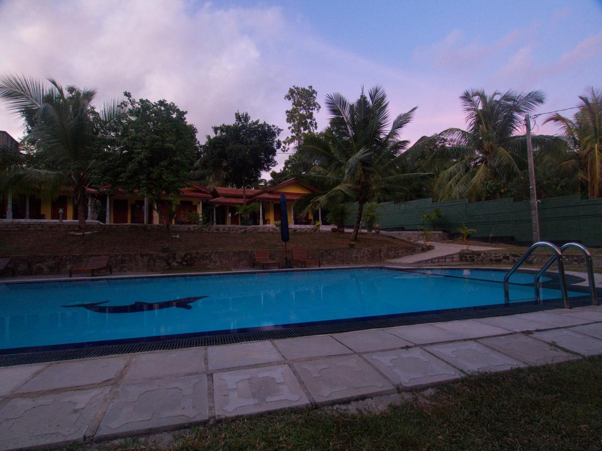 Resort Like No Other Uggalboda 外观 照片