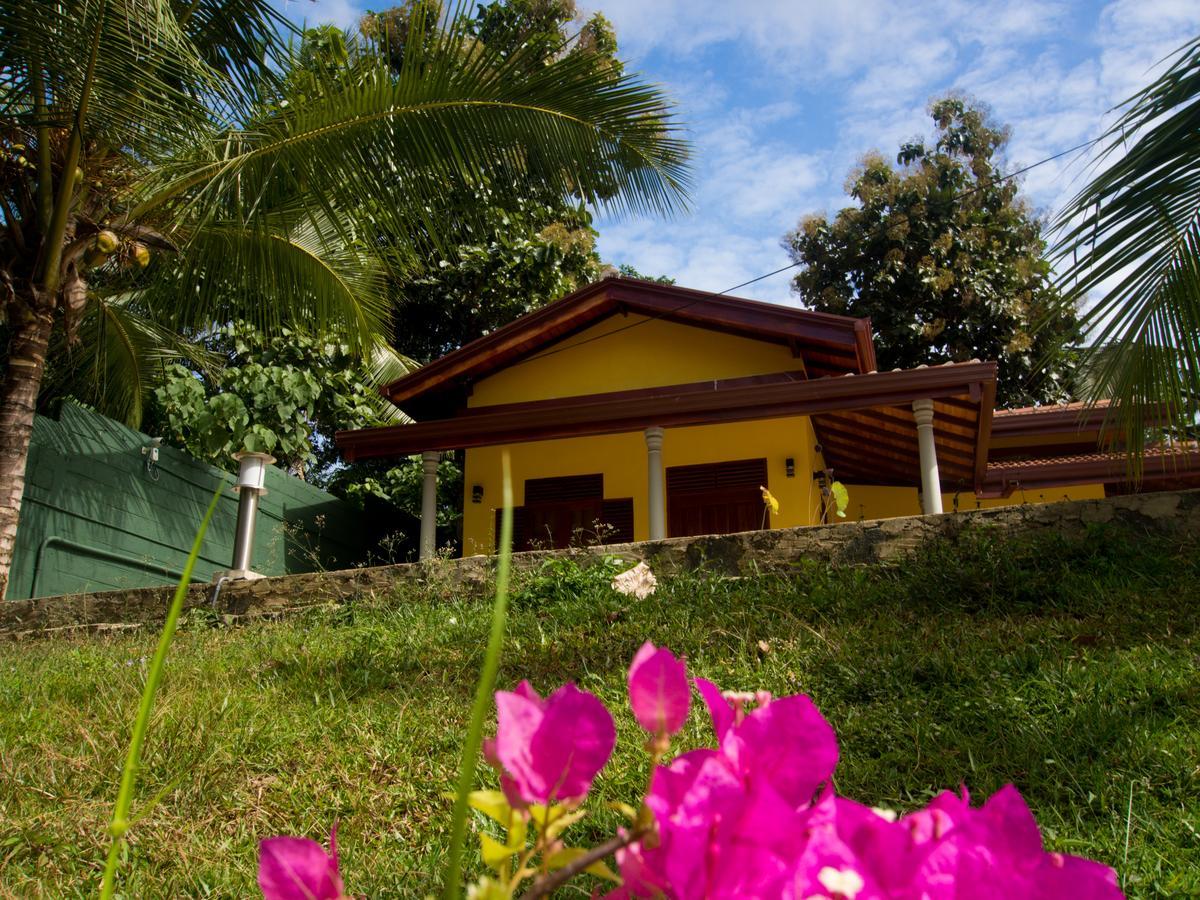 Resort Like No Other Uggalboda 外观 照片
